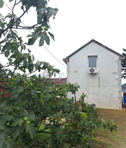 Debreceni elad� 32 nm-es h�z