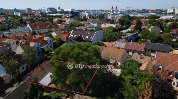 Debreceni elad� 453 nm-es telek