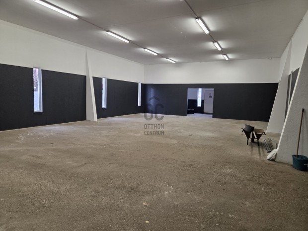 Debreceni elad� �zleti c�l� ingatlan