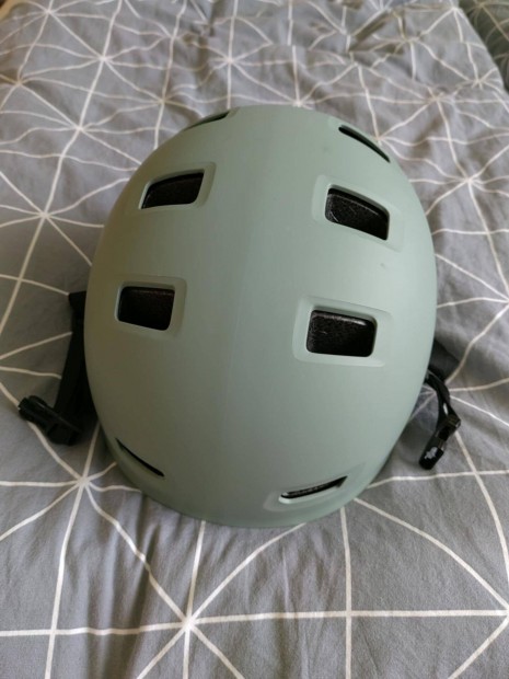 Decathlon Oxelo MF500 - Sisak gördeszkához, rollerhez, kerékpárhoz