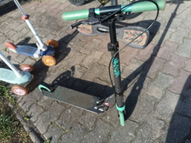 Decathlon Roller 6-9 éves gyerekeknek