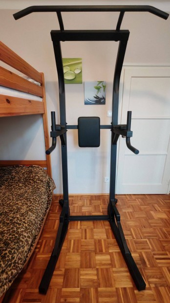 Decathlon Training Station 900