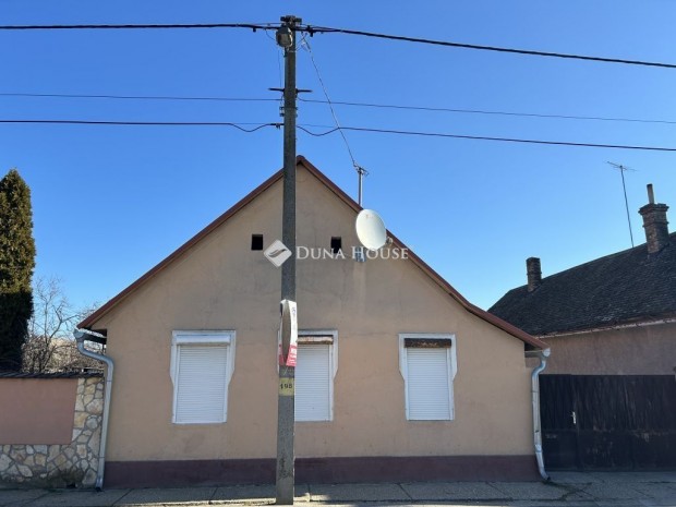 Decsi elad� 90 nm-es h�z