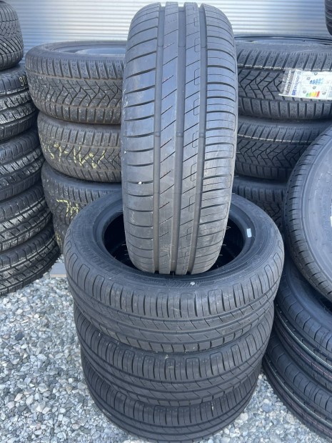 Defekttűrő 195/55 R16 195/55R16 195/55/16 195/55x16 nyári gumi