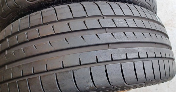Defektt�r� Good/Year Eagle F1 205/40 R18 ny�ri gumik 2db