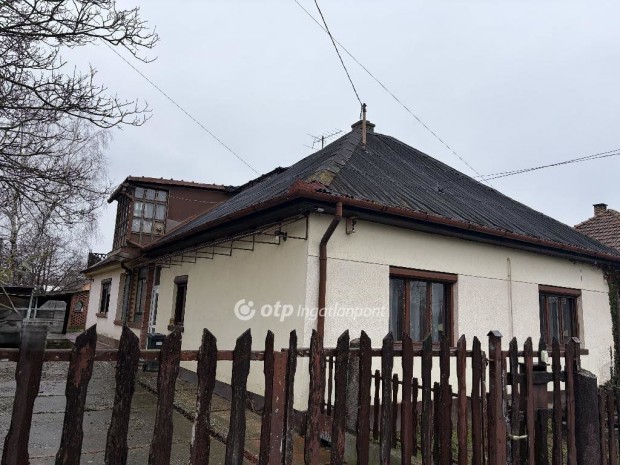 Dejt�ri elad� 70 nm-es h�z