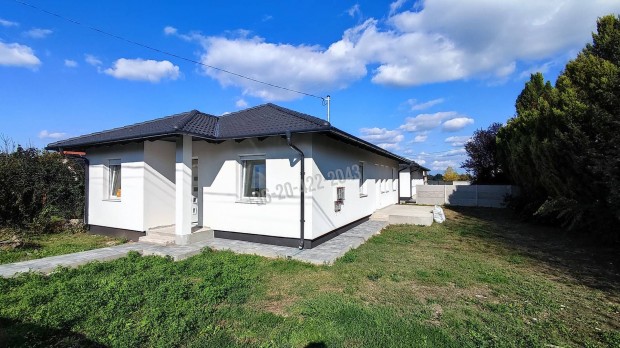 Délegyházán új építésű, 4 hálószobás családi házak eladók! 1370_mj