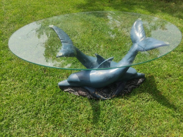 Delfin forma mgyanta dohnyz asztal veglappal