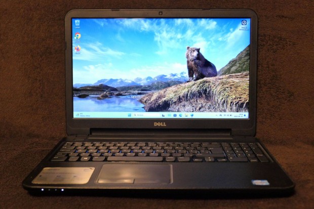 Dell 15,6" laptop, notebook, SSD, Windows 11, Office 365, j akku