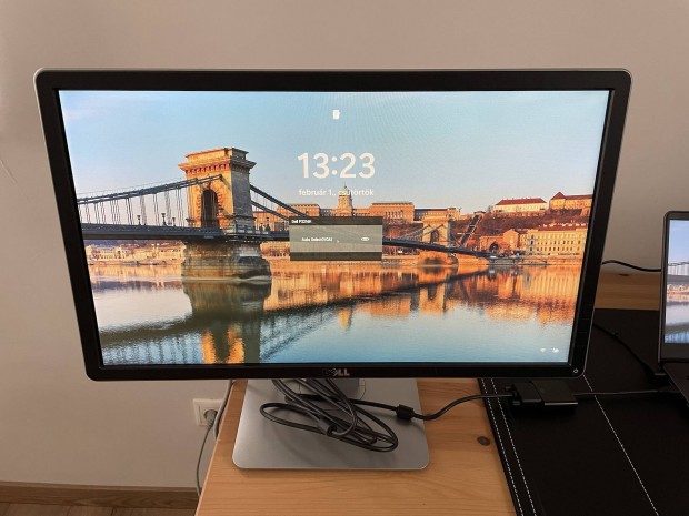 Dell 2214h 22" LED monitor