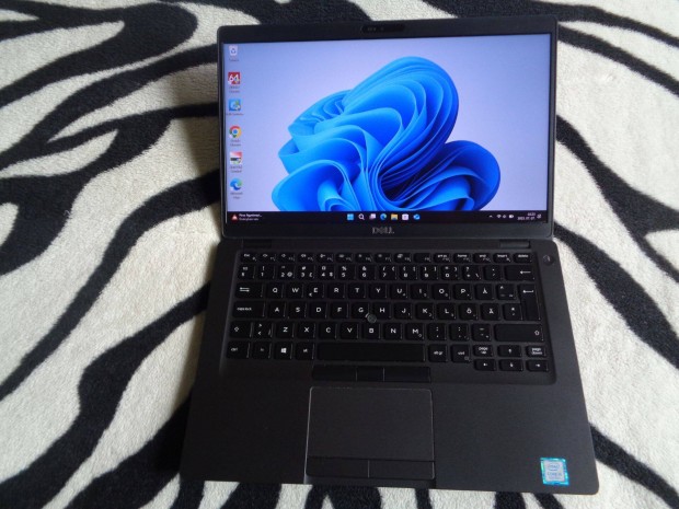 Dell 5400/I5-8365U/8 GB Ddr4/256 GB Nvme/ Full HD/ közepes aksi