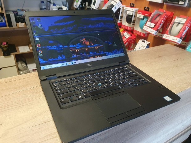 Dell 5490 Core i5 8350U 16Gb Ram Win11 Garancival