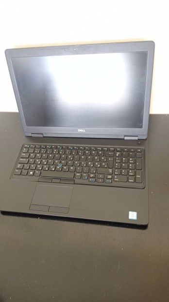 Dell 5590 laptop