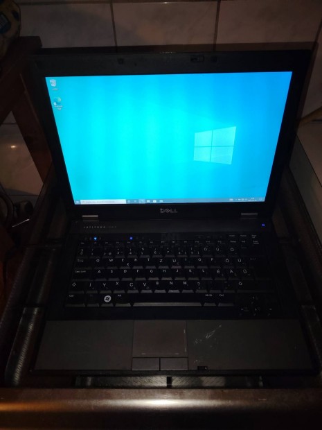 Dell E5410 Latitude laptop 