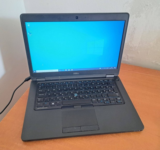Dell E5450 laptop (14/i5-G5/4GB/256SSD/Magyarvilágítós/Akkux)