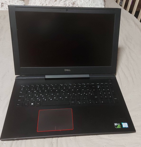 Dell G5 5587 gamer laptop j akkuval