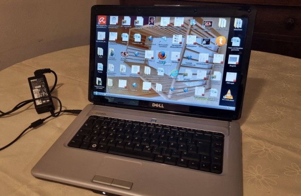 Dell Inspiron 1545 laptop notebook