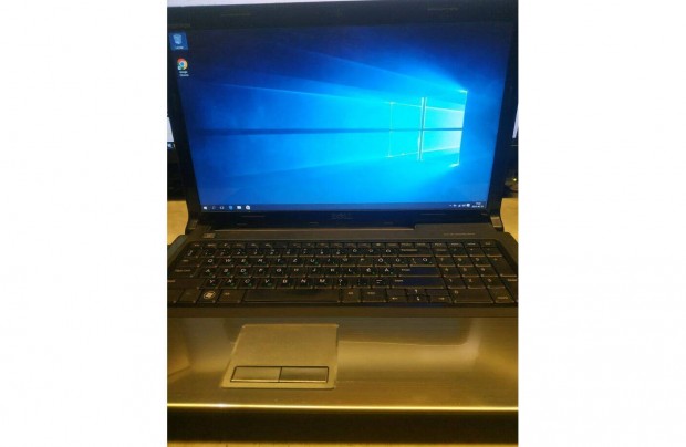 Dell Inspiron 1764, 17,3"-es i5-ös laptop