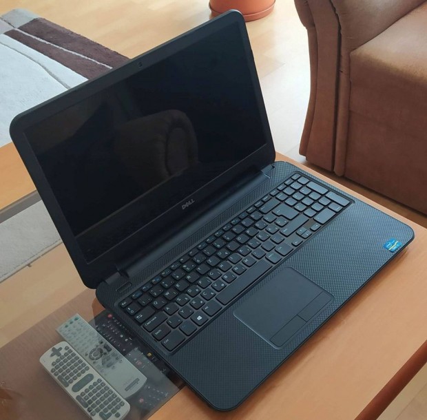 Dell Inspiron Laptop i3 laptop +tska