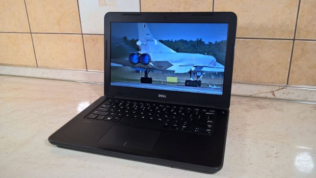Dell Latitude 3380 I3 laptop, notebook, j akku, j ssd, Win10