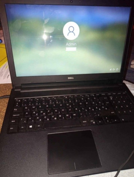 Dell Latitude 3550 Nvidia Geforce 920m kártya i5-5200U 8 GB ram