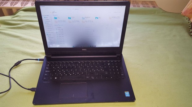 Dell Latitude 3560 Hibs hinyos laptop