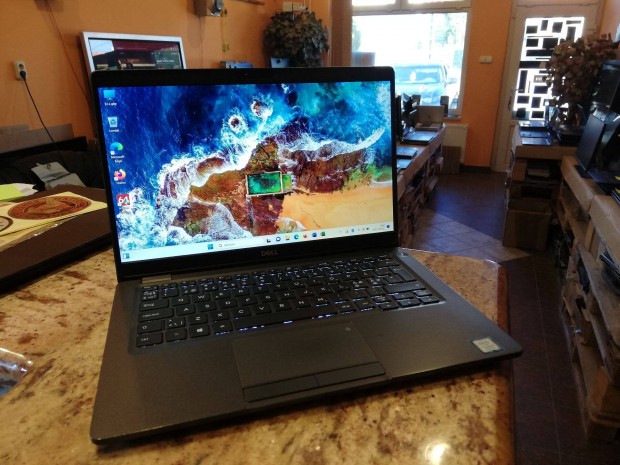 Dell Latitude 5300 - "kicsi a bors de erős", kiváló adatok!