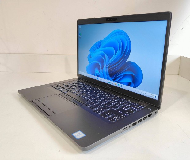 Dell Latitude 5400 i7-8650U / 16 GB / 256 GB SSD / FHD