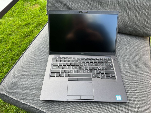 Dell Latitude 5400 laptop - Core i5-8365u/8GB RAM/256GB SSD