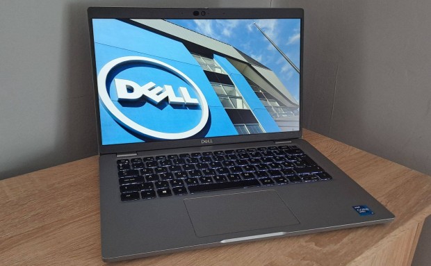 Dell Latitude 5421 i7-11850H/16GB RAM/512SSD/MX 450 VGA/300 nit kép
