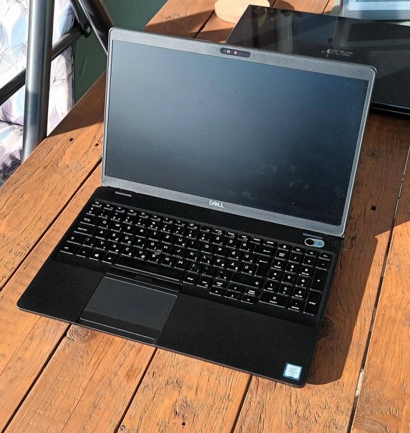 Dell Latitude 5500. 8.Gen