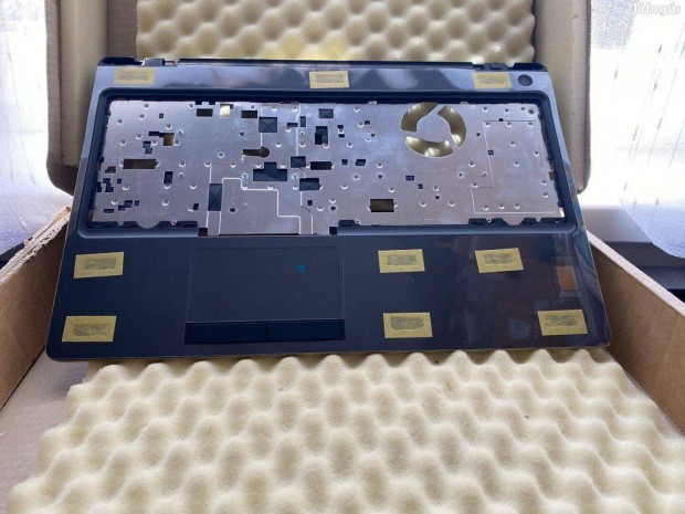 Dell Latitude 5580 palmrest touchpad burkolat FIPS ujjlenyomatos C60GR