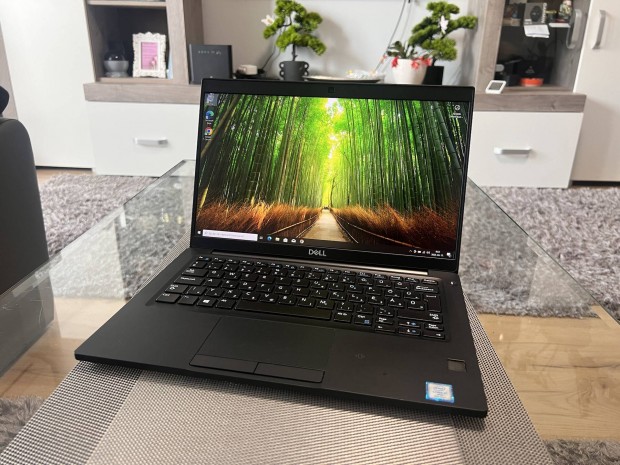 Dell Latitude 7390 Új Akku Magyar i7 8650 4Mag 16GB 512SSD Számla