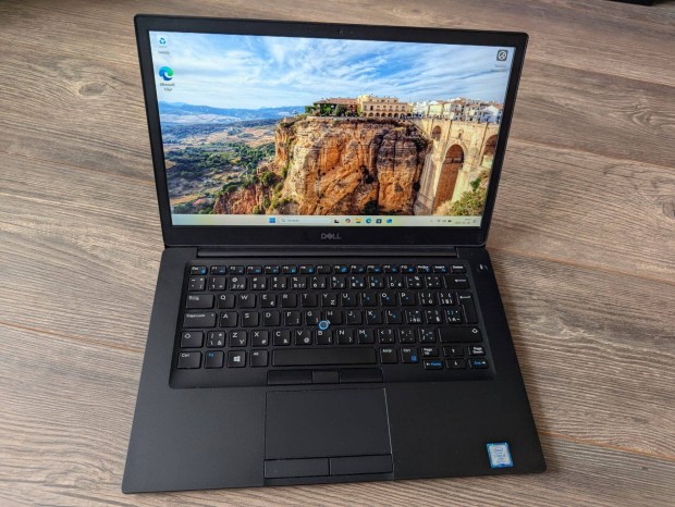 Dell Latitude 7490