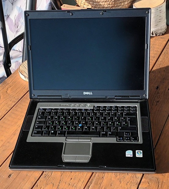 Dell Latitude D820. 128MB SSD.Makultlan llapotban feljtva