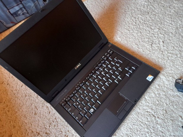 Dell Latitude E5400 laptop