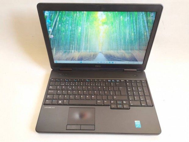 Dell Latitude E5540 15,6" i7 HDMI GT 720M SSD webcam laptop