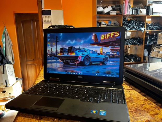 Dell Latitude E5540 - zelti kategris gp!