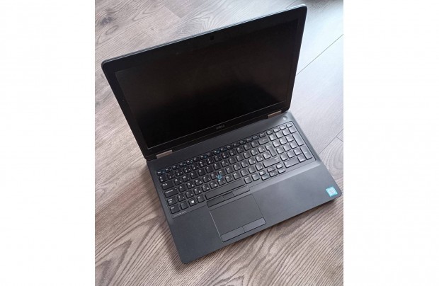 Dell Latitude E5570 (i5-6300U)