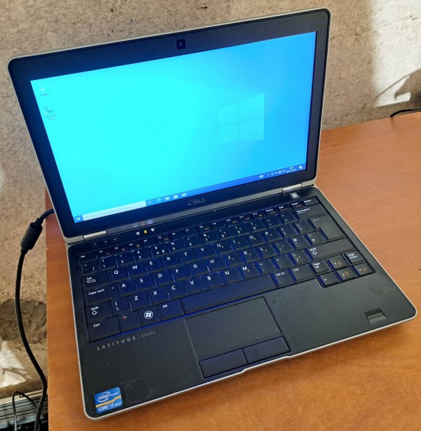 Dell Latitude E6230 laptop (12,5/i7-G3/8GB/128SSD/Akkux)