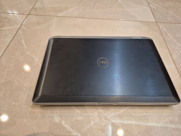 Dell Latitude E6530 magyarnyelv vilgts billentyzettel