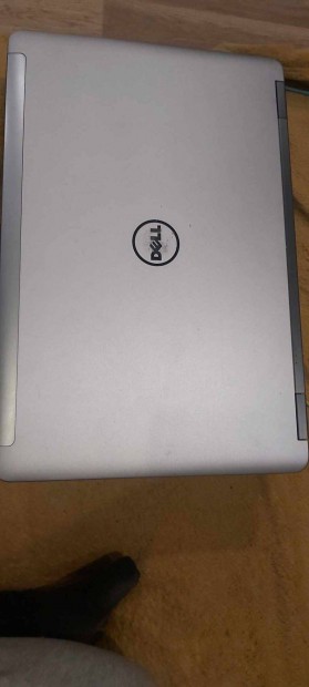 Dell Latitude E6540 hibsan elad. tltre tve semmi letjelet nem ad