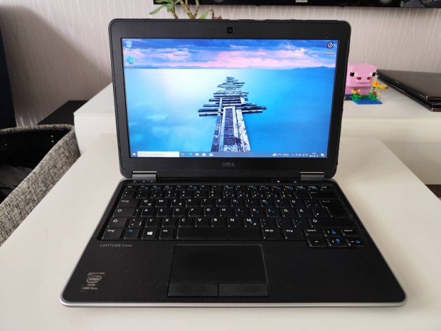 Dell Latitude E7240 i5 4.gen 4300u 8GB RAM 256GB SSD ultrabook laptop