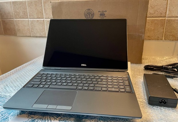 Dell Precision 7550 FHD Touch/Xeon/64G/512G/Rtx 4000 8G/ IR tervez *@