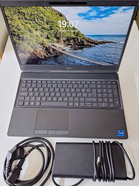 Dell Precision 7560 i7-11850H/32GB/512GB SSD, 15,6FHD