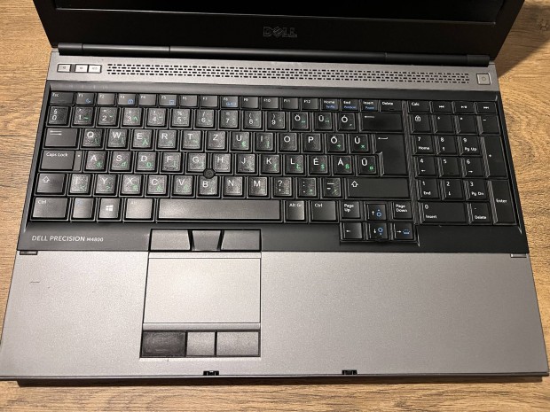 Dell Precision M4800 laptop (munkaallomas)