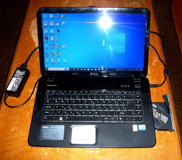 Dell Vostro 1015 (T6570-3GB-250GB) jszer llapot, megbzhat mkds