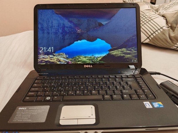 Dell Vostro 1015 laptop