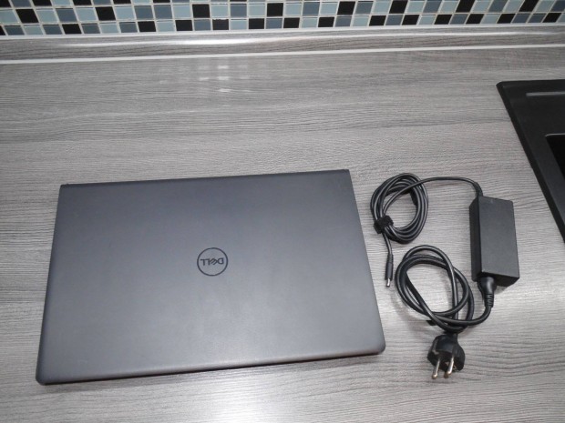 Dell Vostro 15 3510 laptop intel i5 11.gen 8GB DDR4 ram 500GB SSD