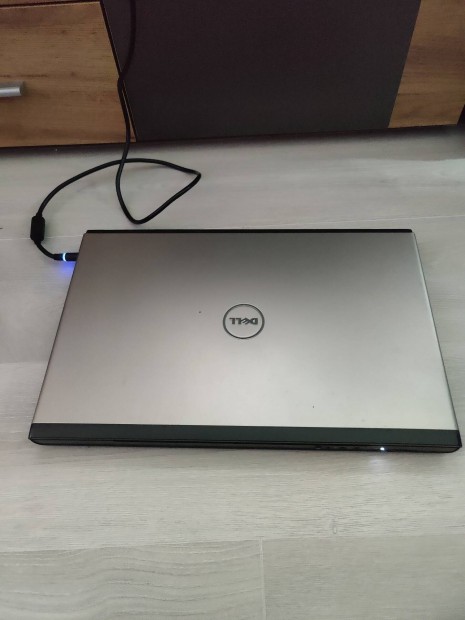 Dell Vostro 3700 laptop